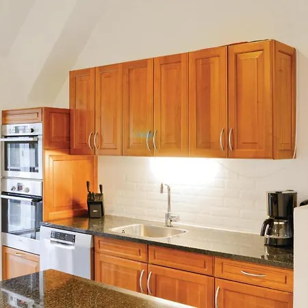 펜션 Seven-bedroom Holiday In